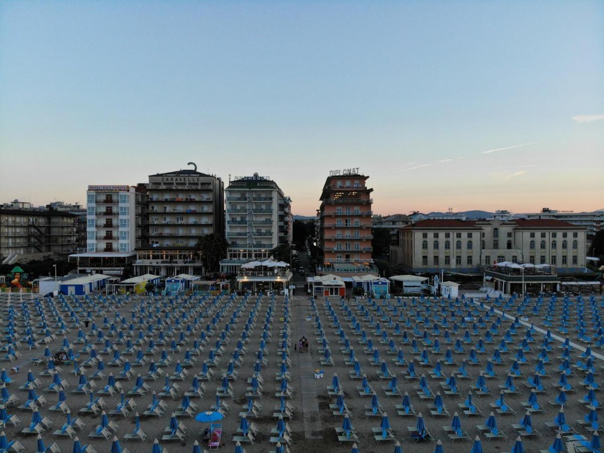 Hotel Negresco Cattolica Exterior foto